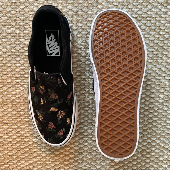 Vans Classic Black Floral Slip-On Sneakers - Picture 3 of 9